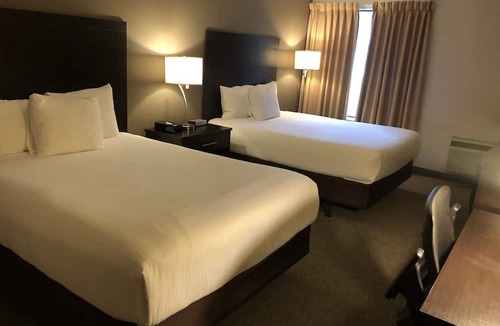 Lindsay Hotel | Travelodge by Wyndham Lindsay