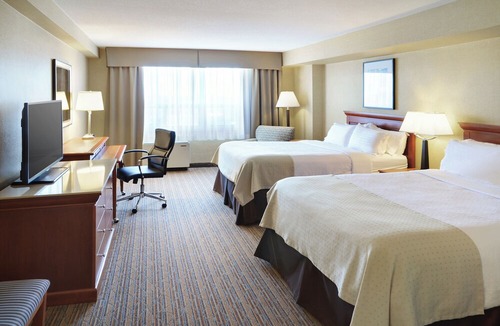 White Oaks Hotel | Holiday Inn Hotel & Suites London, an IHG Hotel