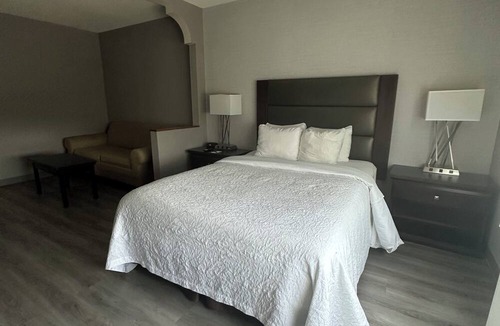 Port Hope Hotel | Port Hope Inn
