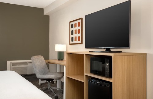 Northeast Mississauga Hotel | Spark by Hilton Toronto Airport