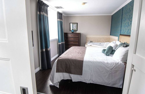 Ingersoll Hotel | Elm Hurst Inn & Spa