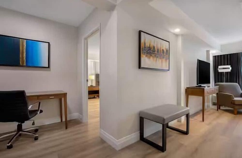 Downtown London Hotel | DoubleTree by Hilton Hotel London Ontario