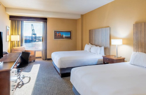 Saint John Hotel | Saint John Harbourfront Hotel