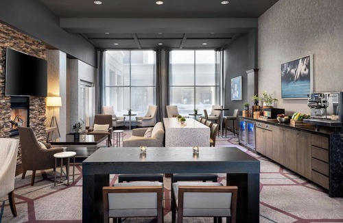 Etobicoke Hotel | Sheraton Toronto Airport Hotel & Conference Centre