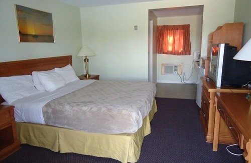 Beachville Hotel | Westmount Motel