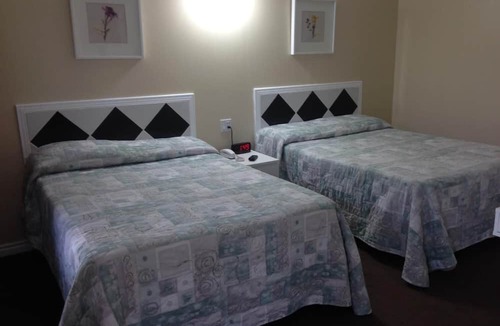 Paris Hotel | Davidson Motel