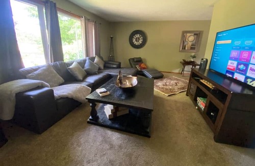 Grafton Condo | Cozy Cottage Near Lake & Toronto