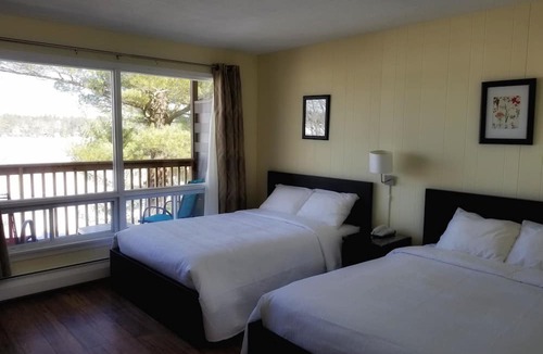 Gravenhurst Hotel | Pinedale Inn