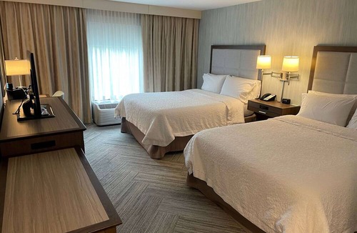 Fredericton Hotel | Chateau Fredericton, Trademark Collection by Wyndham