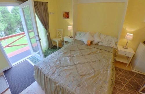Caledon Bed & Breakfast | Forest Creek Bed & Breakfast and Retreat