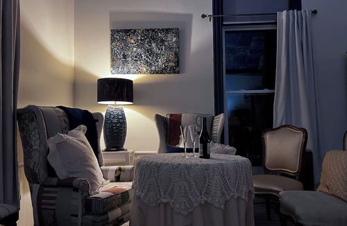 Port Dover Bed & Breakfast | Clonmel Castle