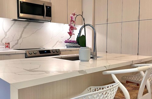 Innisfil Condo | Escape to Canada’s own French Riviera-world-class resort living