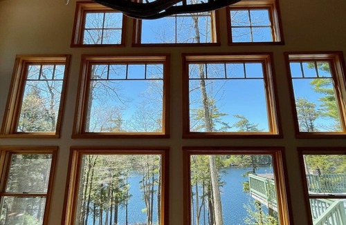 Raymond House | Stunning Private Waterfront Lodge on Crystal Clear Crescent Lake