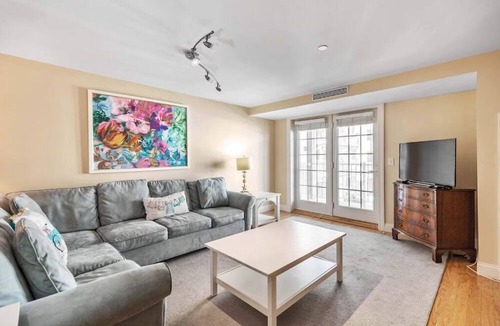 Old Orchard Beach Condo | Condo Room 207 Ocean view next to the pier