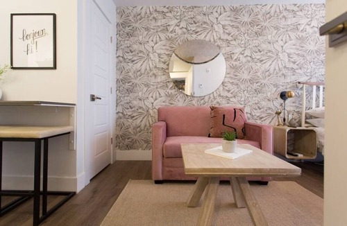Little Italy Apartment | 6768 - 302 · Perfect Business Trip Studio with Full Amenities by Denstays