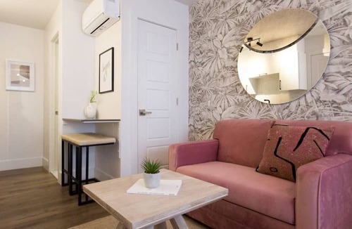 Little Italy Apartment | 6768 - 302 · Perfect Business Trip Studio with Full Amenities by Denstays