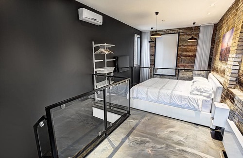 Milton Park Apartment | Spacious 2-Bedroom Duplex near Downtown