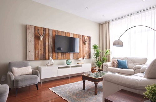 Plateau Mont Royal Apartment | MTLVR #12 | Prime location, Metro 3 min A/C, Patio