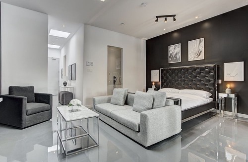 Pointe-Saint-Charles Apartment | THE YANG | One-Bedroom Loft w.Terrace