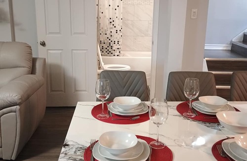 Ajax Apartment | Ajax Newly Furnished Spacious & Bright 2 beds. basement apart. w/t own laundry