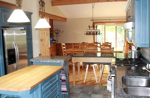 Petite-Riviere-de-l'Ile Cabin | Luxurious 15-Person Chalet Rental near Mont-Tremblant Ski Resort, Quebec
