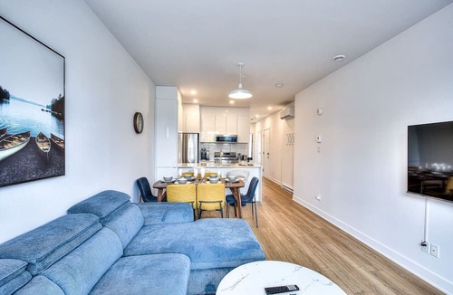 Tetreaultville Apartment | 2br Top Montreal Apt for Chic and Cozy Traveler