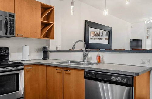 Southwest Calgary Apartment | The Mission Hub – Steps to Restaurants & Bow River