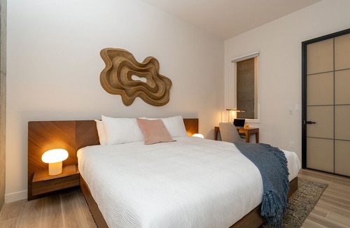 Downtown Halifax Apartment | *NEW Executive Mid-Century Modern 2B/2B