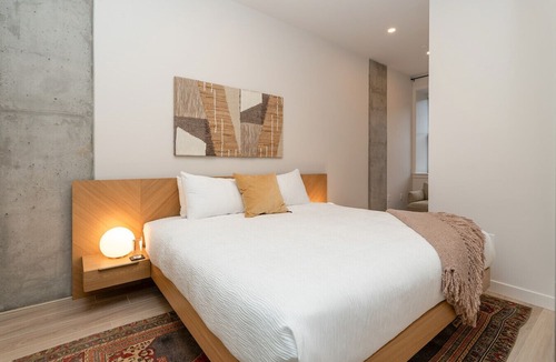 Downtown Halifax Apartment | *NEW Stylish 2B/1B Downtown Halifax