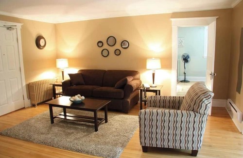 Waterford Valley Apartment | Leaside Executive Two-Bedroom Apartment