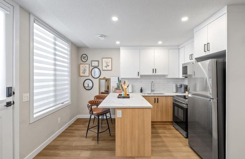 Banff Trail House | King Bed | Min to UofC | NEW