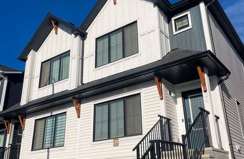Sage Hill House | Modern 2-Bedroom Basement Suite | Private Entrance | Trails, City & Banff