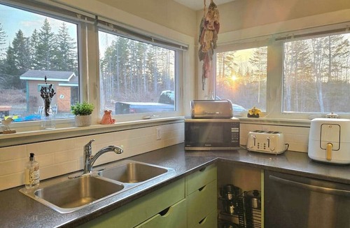 Antigonish County House | MacDonald Beach Retreat | 3BR | Steps to the Beach