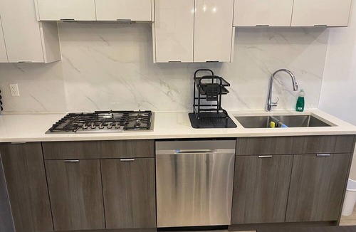 East Newton North Condo | 2-bedroom condo in beautiful Surrey with AC and comfort