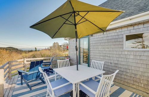 Lubec House | Peaceful Lubec Home w/Views: Walk to Beach!