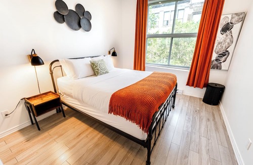 Milton Park Apartment | Unique Stays - 3658 Boul. Saint-Laurent