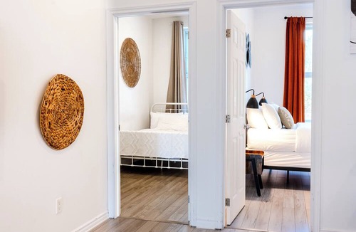 Milton Park Apartment | Unique Stays - 3658 Boul. Saint-Laurent