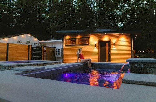 Freeport Cabin | Modern dome w/full bath + spa access - 04