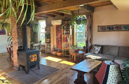 Advocate Harbour House | Cozy home in the heart of Advocate Harbour, Pet friendly!