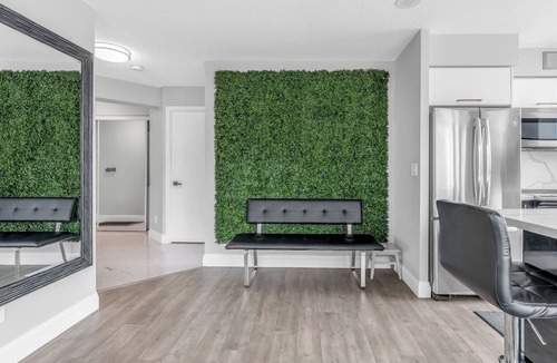 Fort York Apartment | Toronto Waterfront Stay