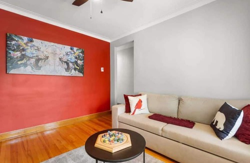 Rosemont-La Petite-Patrie Apartment | Star Pop Art | Chic & vibrant - 1 Bdr