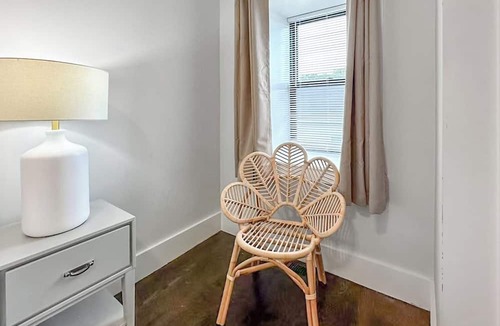 Neponset - Port Norfolk Apartment | Roof Deck 6Bedrooms, W/D, Parking, Baby Crib, Parking!