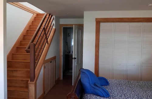 Kittery Cottage | Charming, quiet waterfront cottage with WiFi, parking, on island by Portsmouth