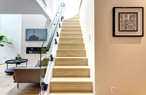 Plateau Mont Royal Apartment | Historic Charm Overlooking Parc Lafontaine!