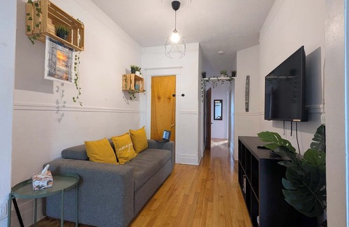 Sainte-Marie Apartment | Modern Montreal Apartment | Metro Nearby