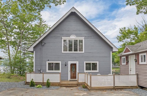 Meredith House | Peak Foliage Awaits Pet-Friendly Lake Waukewan Escape Meredith NH Fall 2026