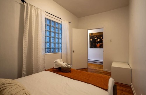Plateau Mont Royal Apartment | Cityside 3BR – Downtown Living in Plateau