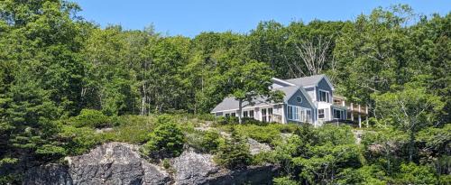 Isle of Springs House | Gorgeous Oceanfront Home with Hot Tub, Modern Remodel, and Stunning Views