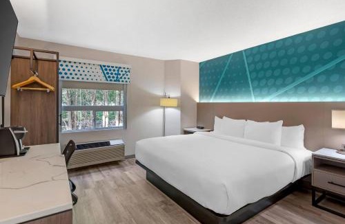 Bracebridge Hotel | Comfort Inn