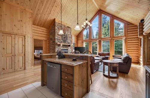 Fiddler Lake Resort Ski Chalet | Fiddler Lake Resort - Deer 48